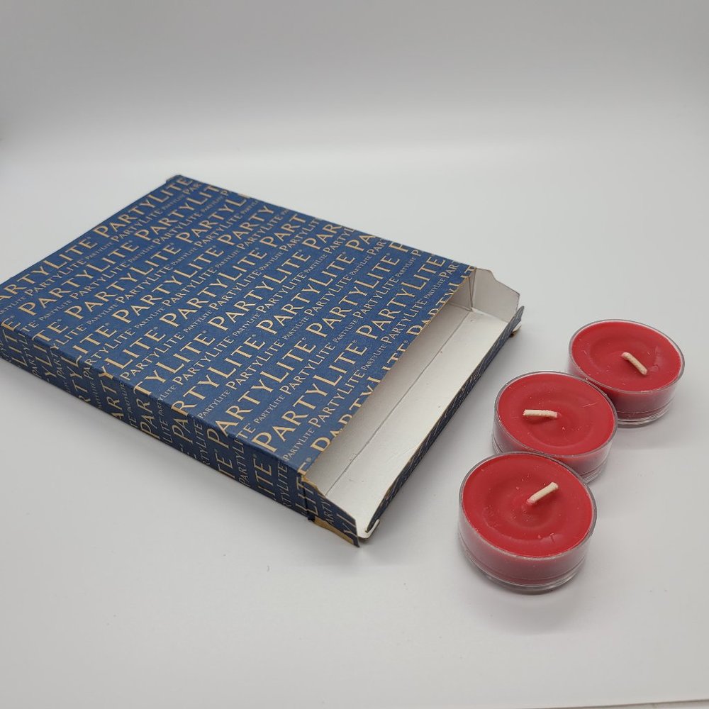 NIB Partylite Tealights Winter Berries Qty 11